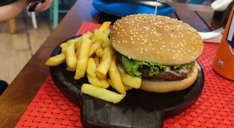 Fast food in Albania